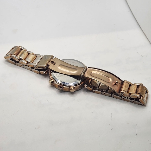 ADRIENNE VITTADINI ROSE GOLD CHRONOGRAPH CRYSTAL ACCENT WOMENS WATCH - Picture 7 of 9